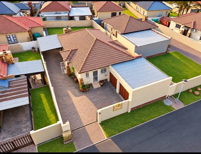 3 BEDROOM HOUSE FOR SALE IN BEN FLEUR